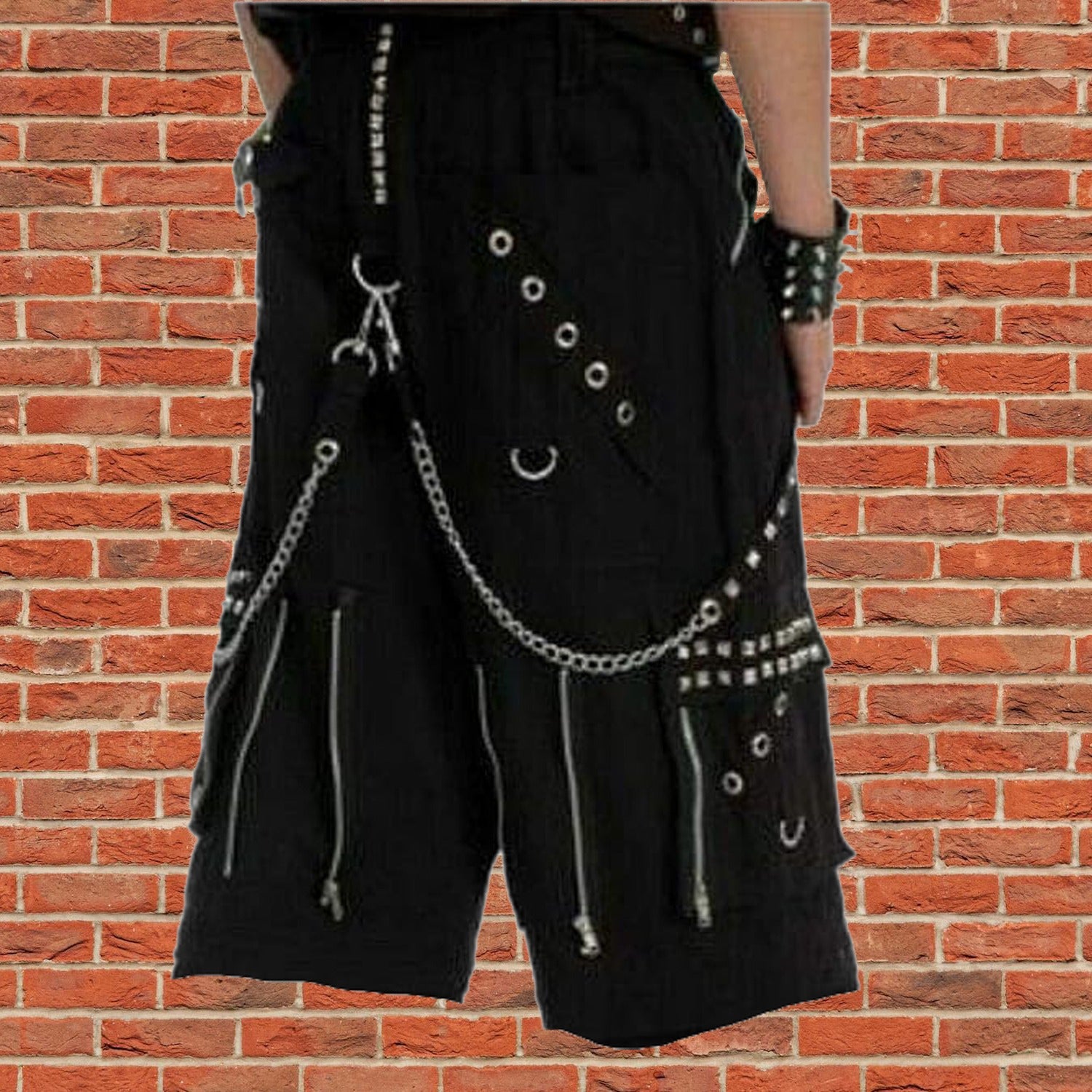 Gothic Men Black Chrome Trousers Punk Rock Studs Metal /Chain Shorts