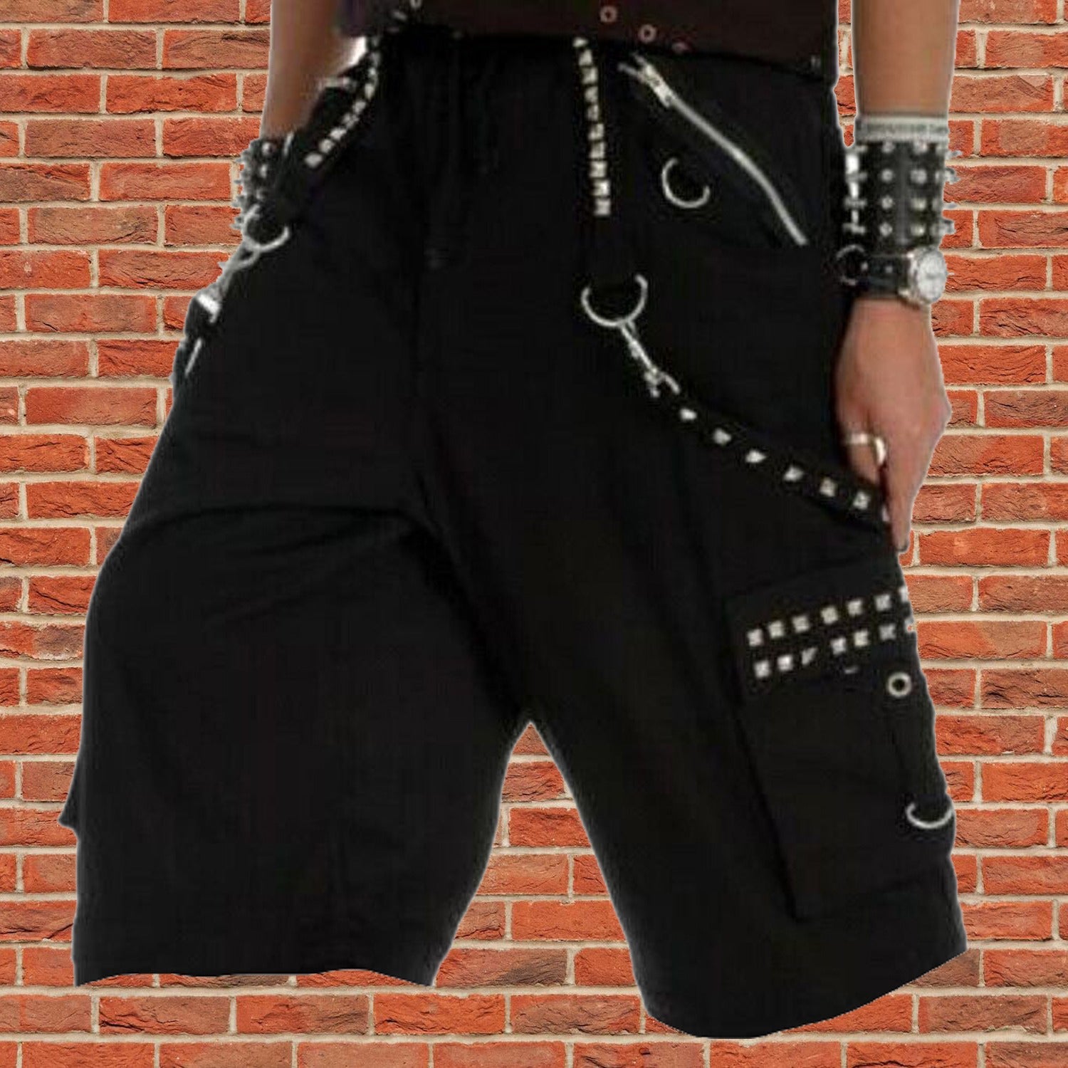 Gothic Men Black Chrome Trousers Punk Rock Studs Metal /Chain Shorts